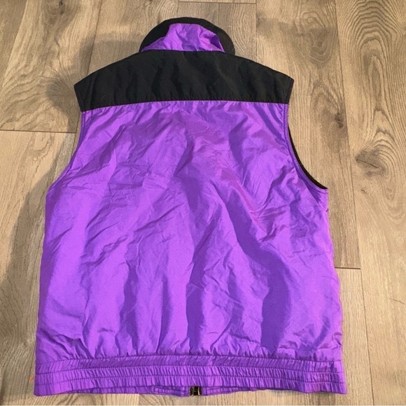 Early 90’s ski vest in purple/black. Medium(?) vintage - Picture 7 of 7